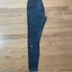 Alo Camo Leggings